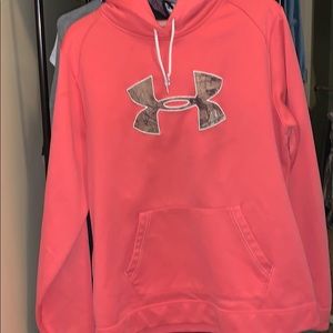 Pink camo under armour sweatshirt